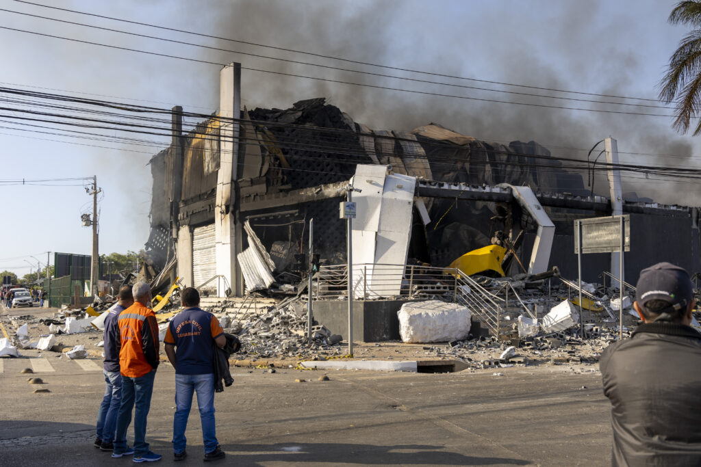 Incêndio no Shopping Popular